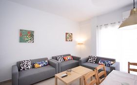 Acogerdor apartmento para 5 personas en el centro de Moraira