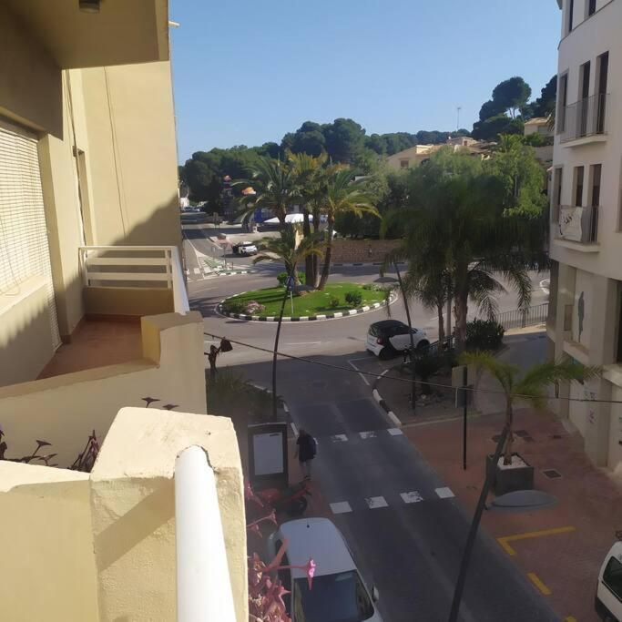 Acogerdor apartmento para 5 personas en el centro de Moraira Exterior foto