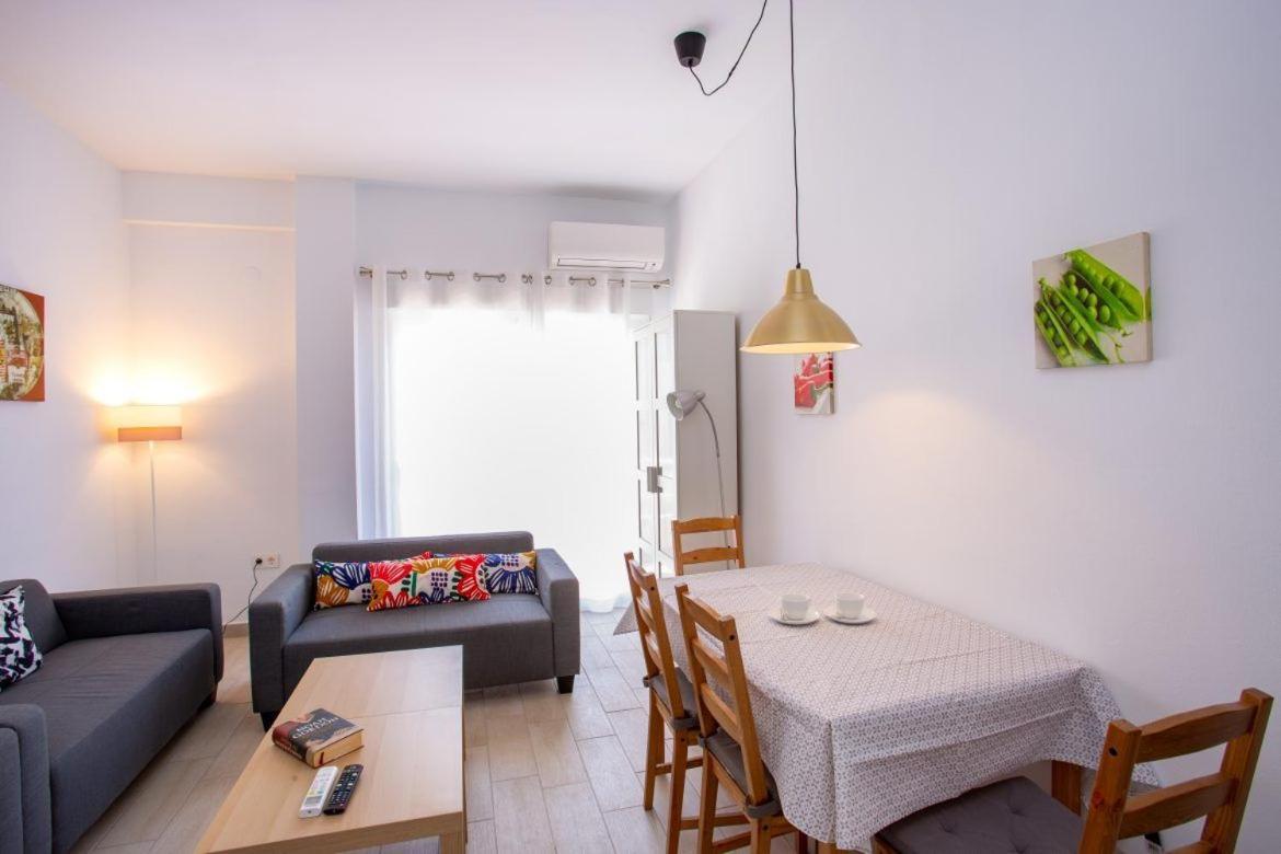 Acogerdor apartmento para 5 personas en el centro de Moraira Exterior foto